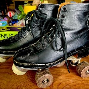 Vintage Roller Skates Gil Ash 1950 -1960 original stoppers and clay wheels
